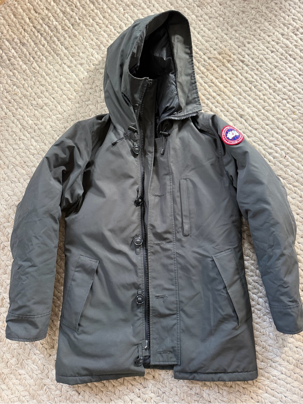 Canada Goose Men's Chateau Parka Non-Fur, Small, Color: Volcano, Style 3426MNF